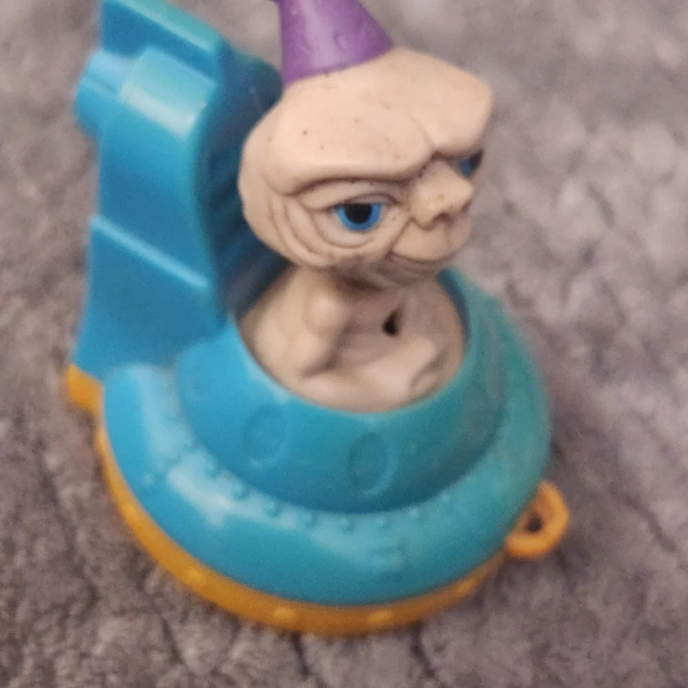 VintageE.T. The Extra-Terrestrial Teal Figure Set with Phone Home Keychain 1980s